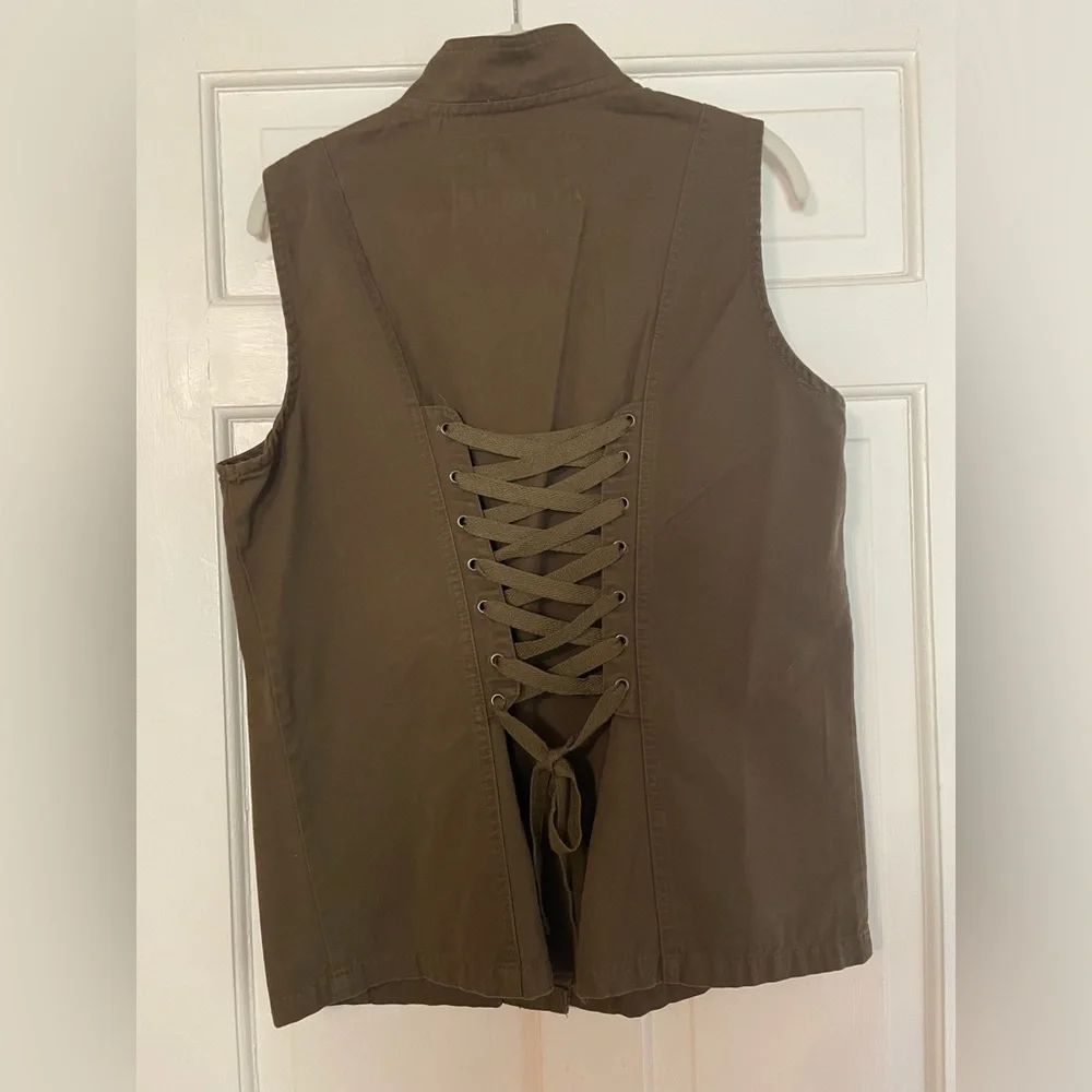 Vest - Picture 2 of 2